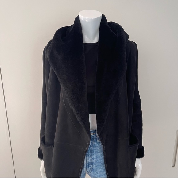 VINCE Hooded Shearling Coat - Picture 4 of 11